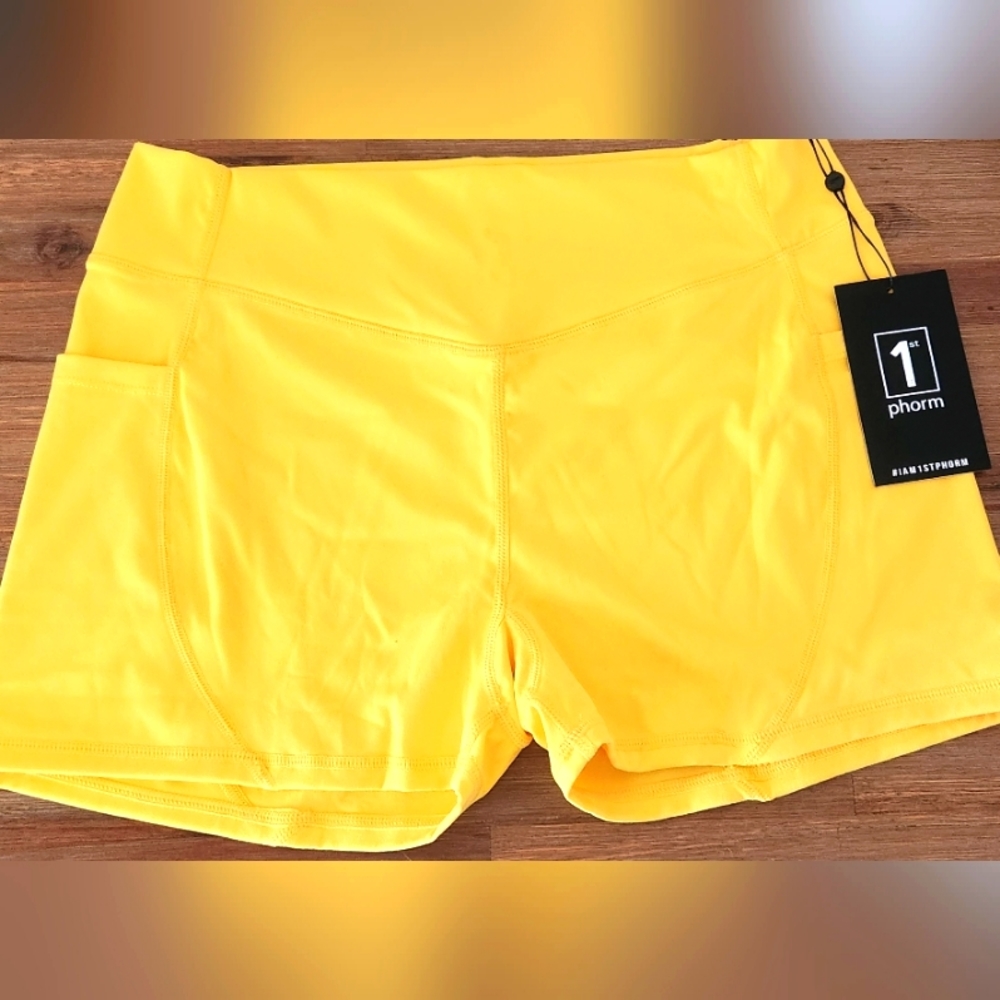 BRAND NEW Women's 1st Phorm 2.5" Training Short in sunset yellow